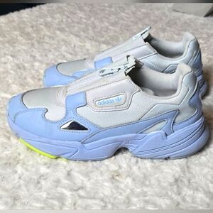 Adidas Sneakers Women's Size 7.5 Blue